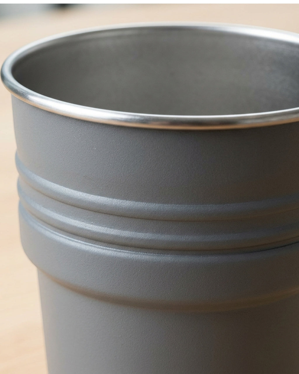 Btykd Ribbed Stackable Single-Wall Stainless Steel Beer Cup 20 oz Smoke Gray - Detail view