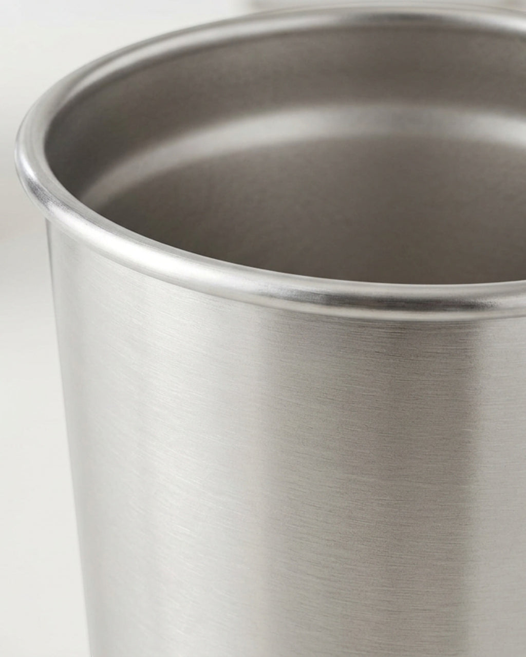 Btykd Straight Single-Wall Stainless Steel Pint Cup 16 oz Satin Silver - Detail view